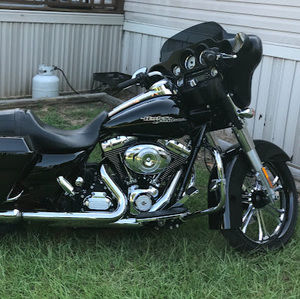 Meet your Posher, Dee